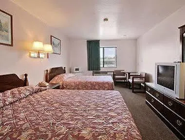 Super 8 By Wyndham *